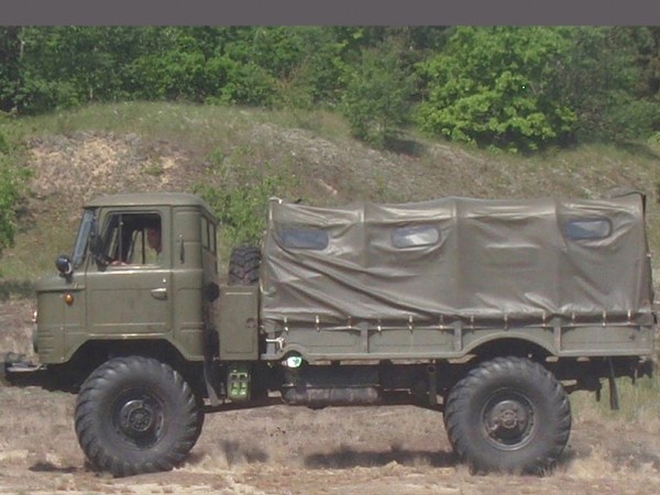GAZ_66_Gruzovik%20tent_1964.jpg