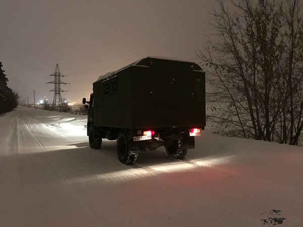 На выпасе. Задние фонари светят очень хорошо!